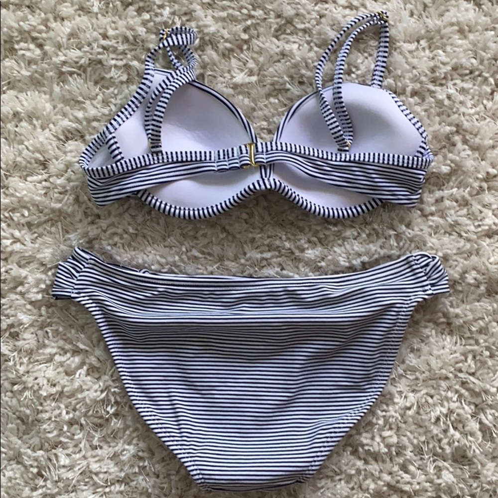 Push-Up Bikini Set - Picture 2 of 4